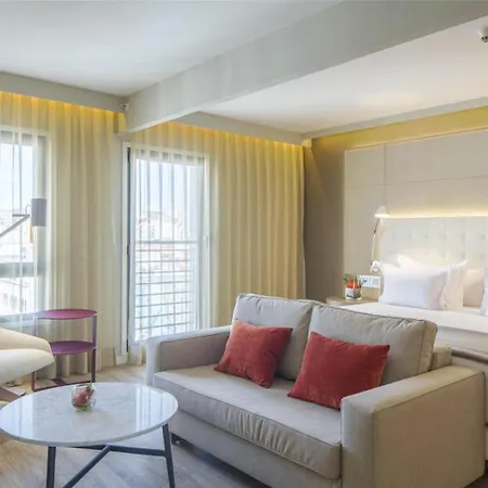 Szálloda Nh Collection Liberdade