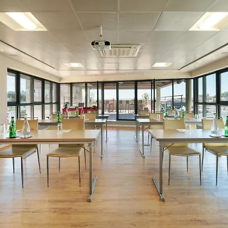 Nh Collection Liberdade 4* ליסבון