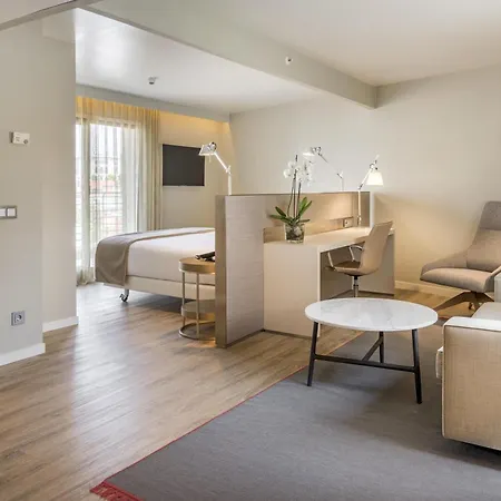 Szálloda Nh Collection Liberdade