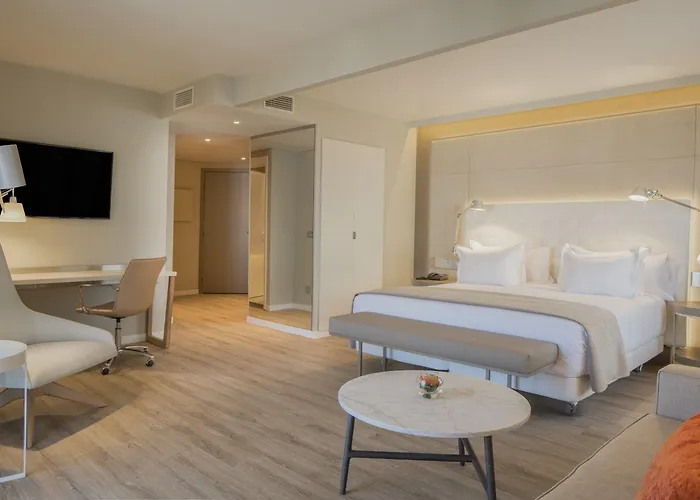 Nh Collection Liberdade Готель